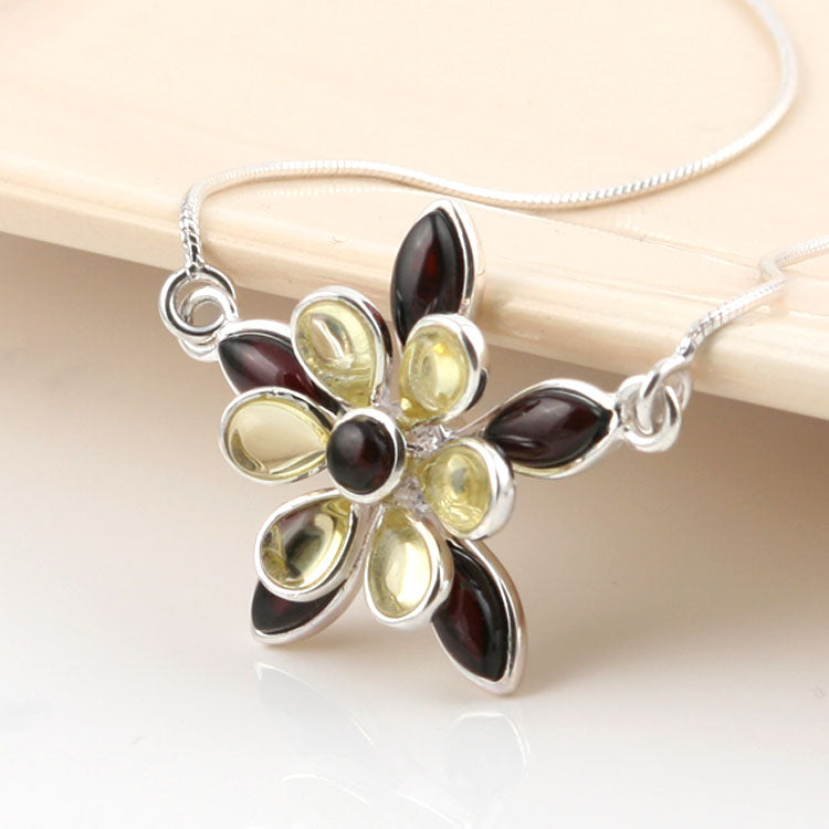 Elegant Amber Floral Necklace