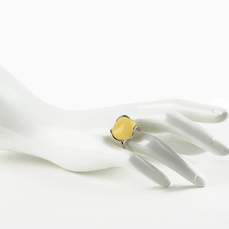 Free-Shaped Butterscotch Amber Ring