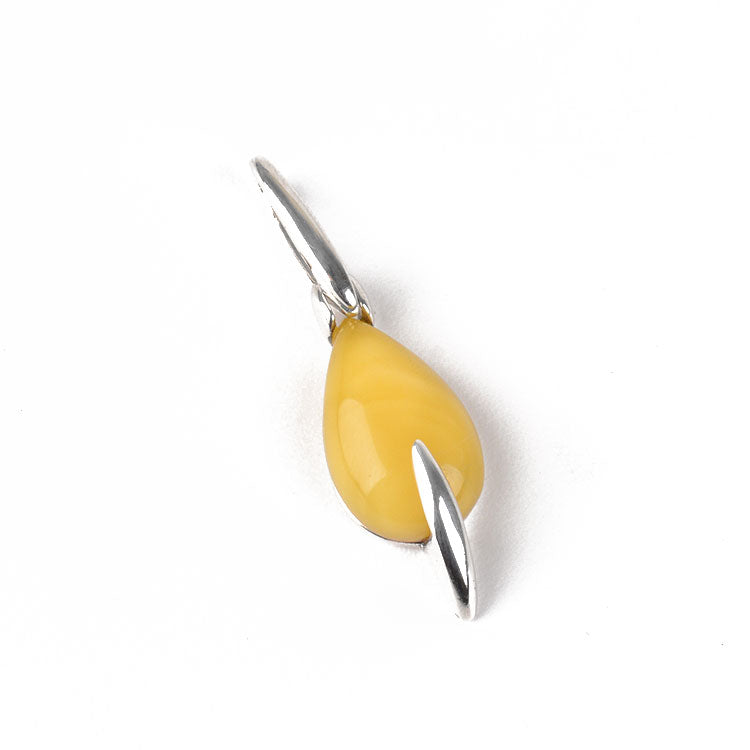 Unique Design Butterscotch Amber Pendant