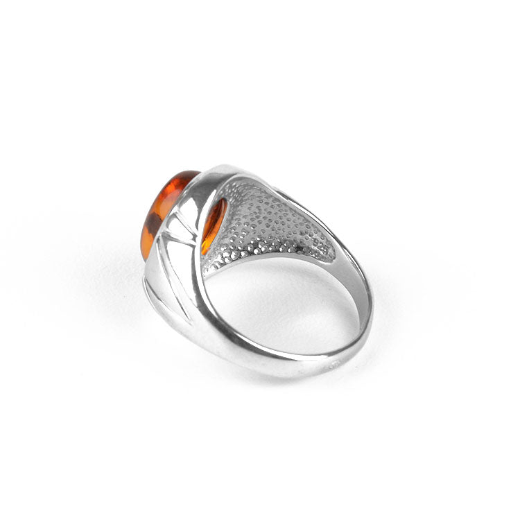 Classic Amber Oval in Silver Ring