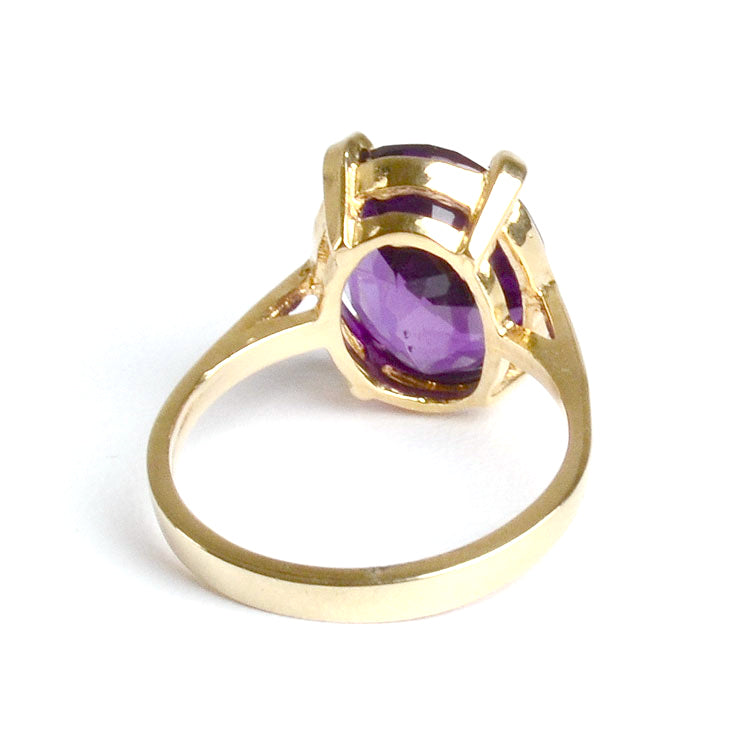 Impressive Amethyst Ring - 14K Gold