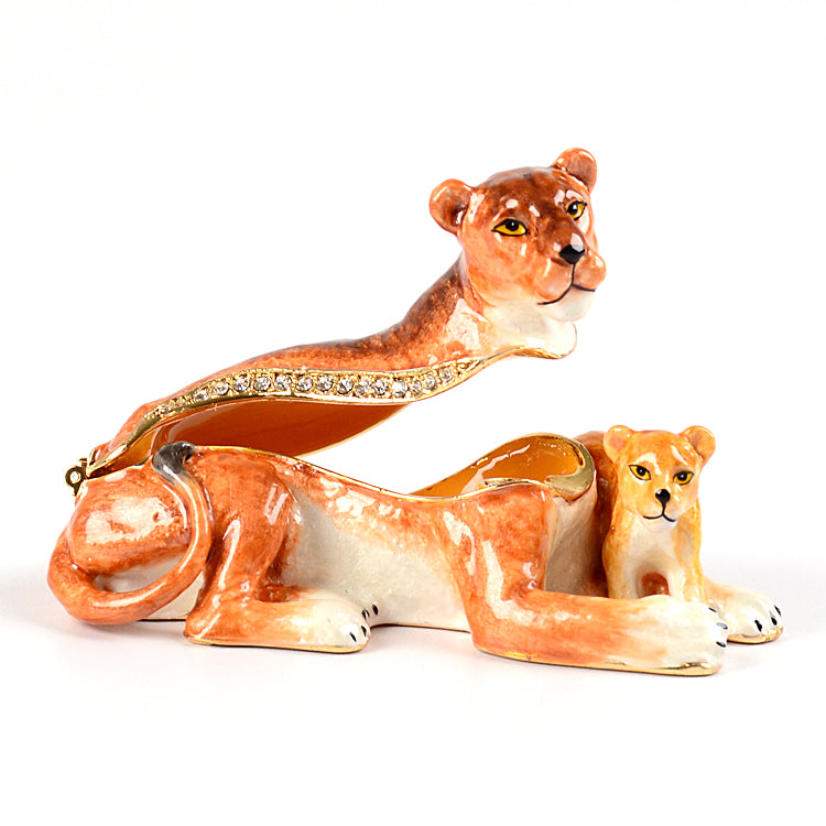 Lioness with Cub Trinket Box