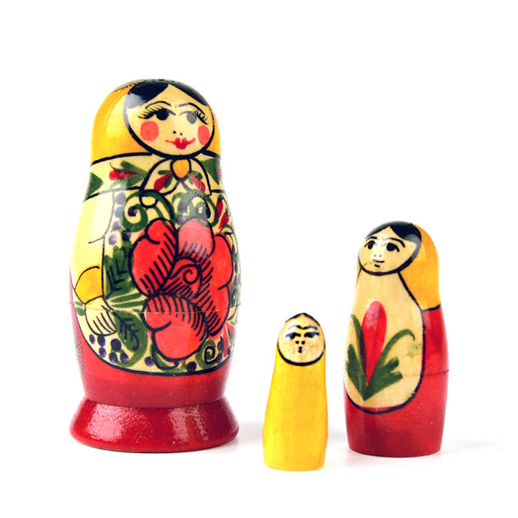 3 Pcs Red Roses Babushka