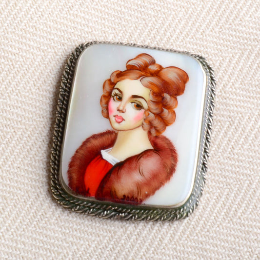 Noble Beauty Woman Portrait Pin Brooch