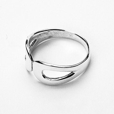 Elegant and Simple Silver Ring