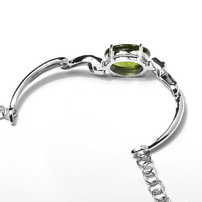 Siberian Green Quartz Oval Cut Silver Bracelet