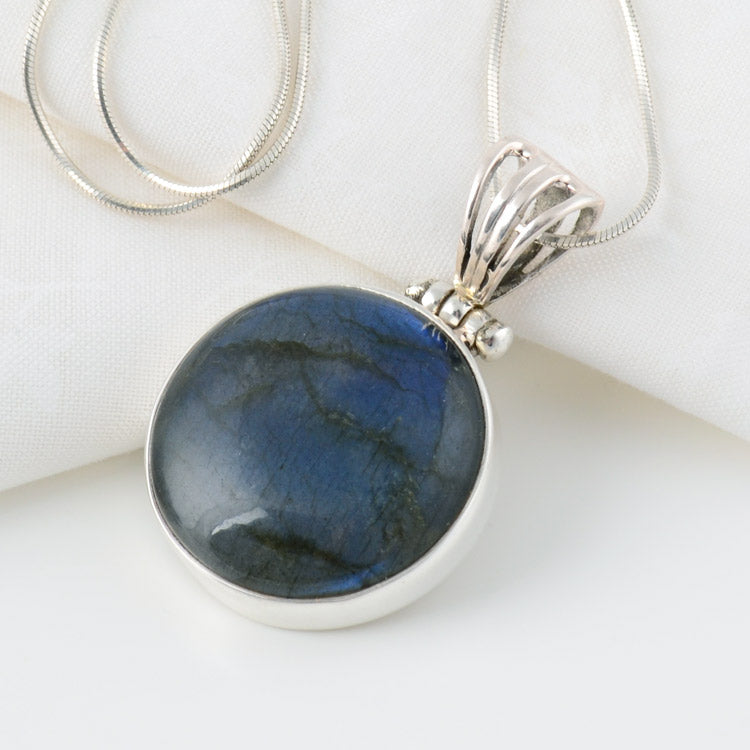 Round Labradorite Pendant