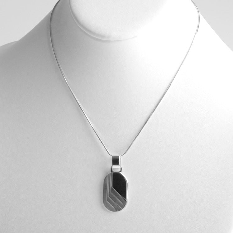 Men's Stylish Dog Tag Pendant