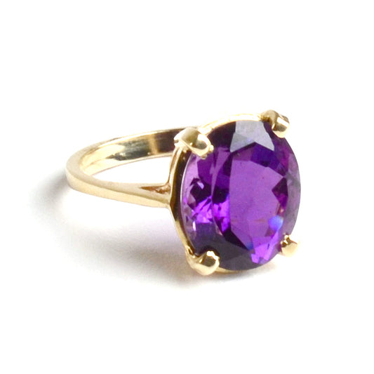 Impressive Amethyst Ring - 14K Gold