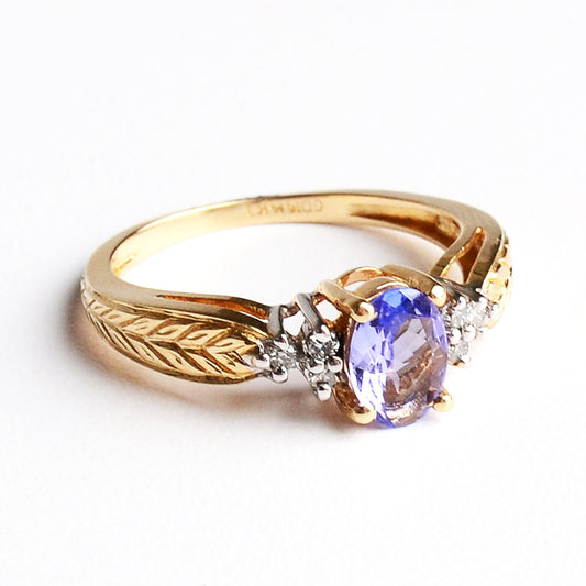 Tanzanite & Diamonds Ring